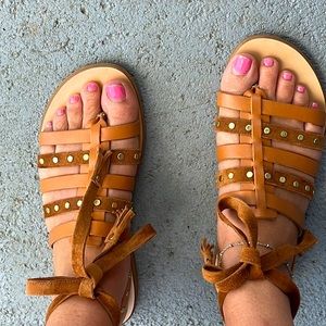 Victor | Women’s Sandals | Fisherman Flats leather Studded Sandals | size 8.5